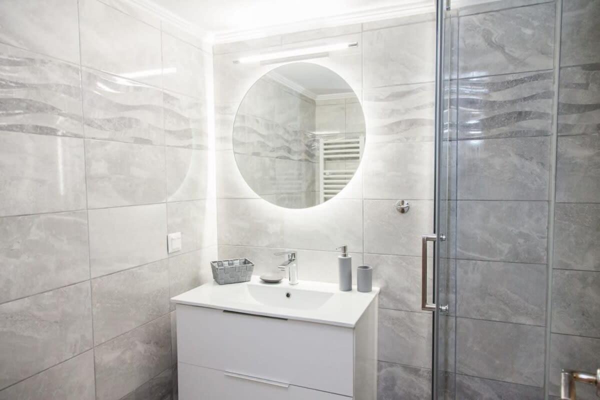 Beautiful New Apartment In Petralona Athen Eksteriør bilde